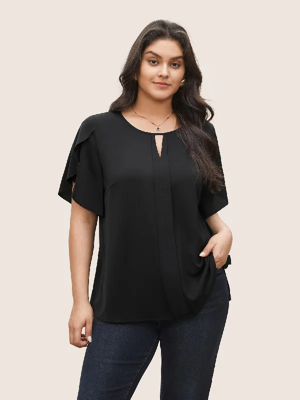 Solid Keyhole Petal Sleeve Pleated Blouse